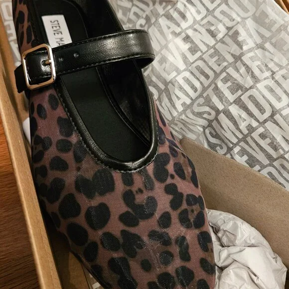 Steve Madden Dreaming Leopard Print Mesh Flat - Picture 4 of 4